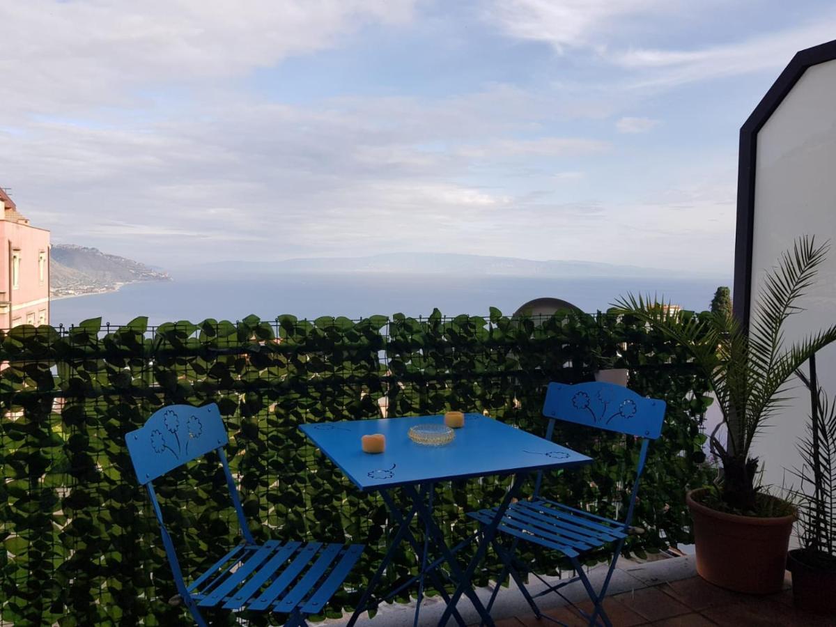 "Sea-See" Studio Taormina Center - Bellissima Vista Mare - Corner Kitchen מראה חיצוני תמונה